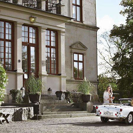 Goervaelns Slott Hotel Jarfalla Exterior photo